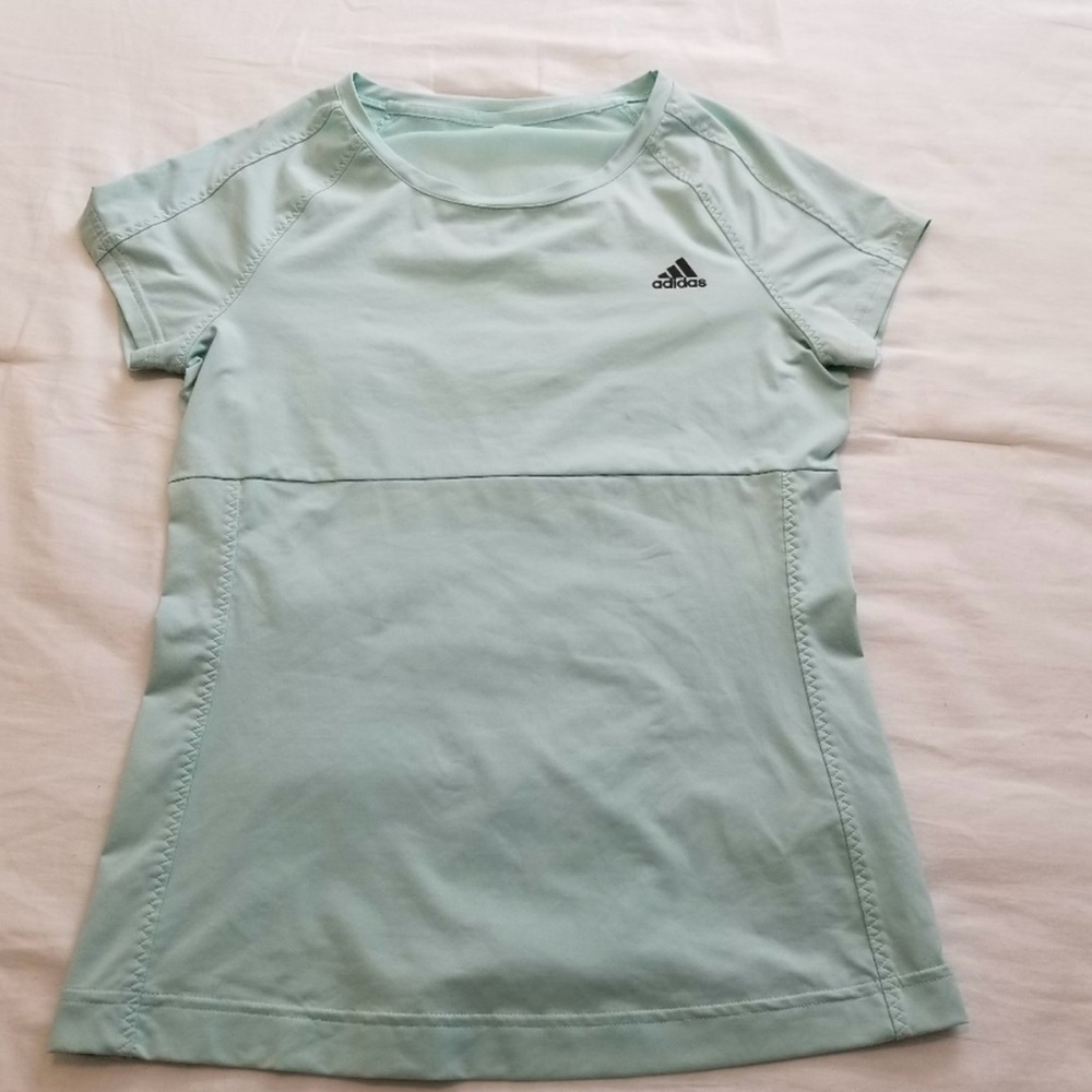 Adidas shirt
Beautiful color